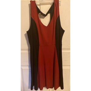 NWOT Torrid Dress Size 3